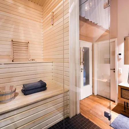 Stilvolles Wellnes-refugium Mit Privatsauna, Whirlwanne & Kamin Im Historischen Gut Großharthau
