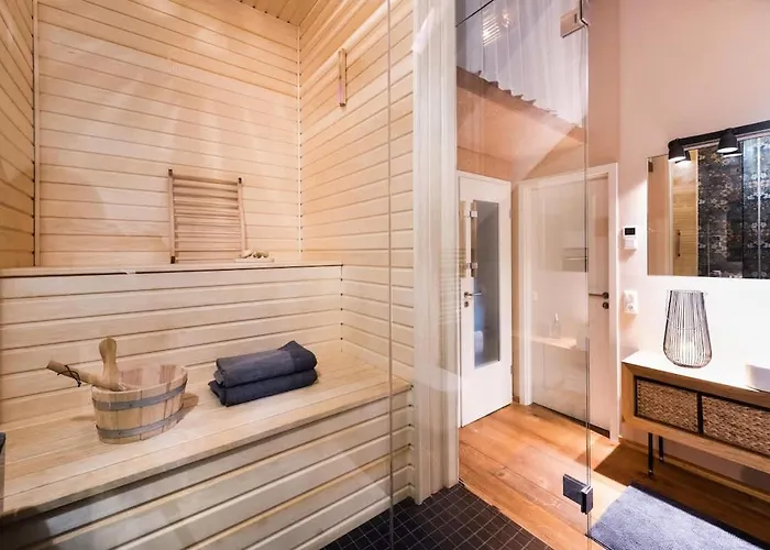 Hexenburgbeidresden Architektenwohnung Mit Privatsauna, Whirlwanne, Kaminofen Und Noch Viel Mehr Großharthau