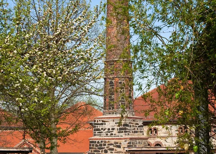 Hexenburgbeidresden Architektenwohnung Mit Privatsauna, Whirlwanne, Kaminofen Und Noch Viel Mehr Grossharthau